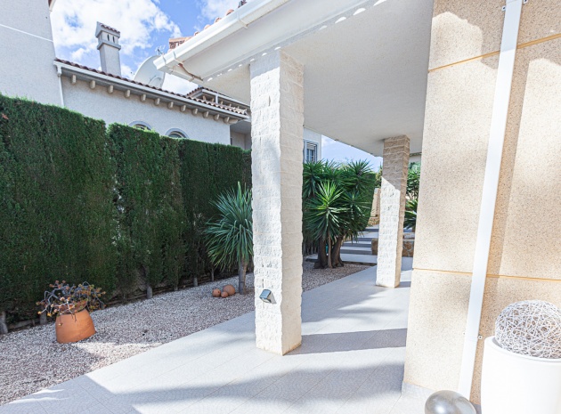 Resale - Villa - Villamartin - las filipinas