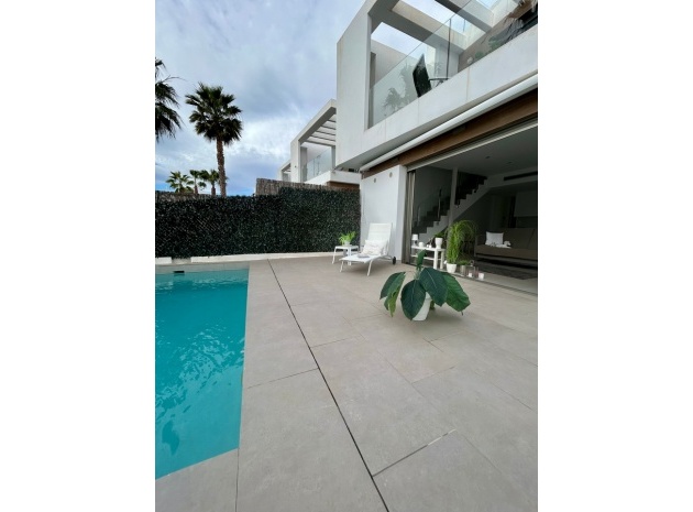 Revente - Villa - Villamartin