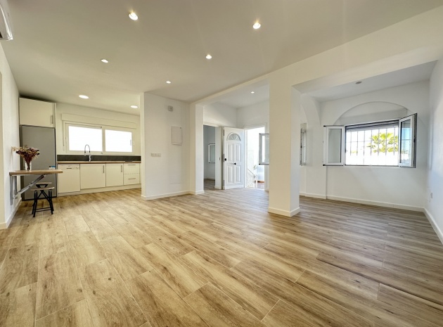 Resale - Villa - Torrevieja - san luis