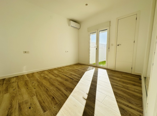 Resale - Villa - Torrevieja - san luis