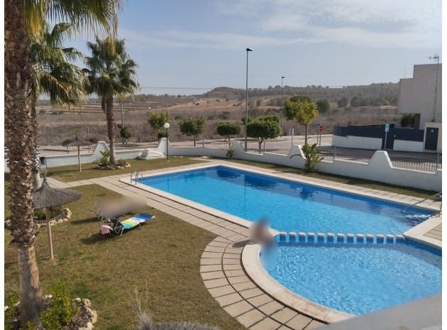 Resale - Townhouse - San Miguel de Salinas - Res. Los Alcores
