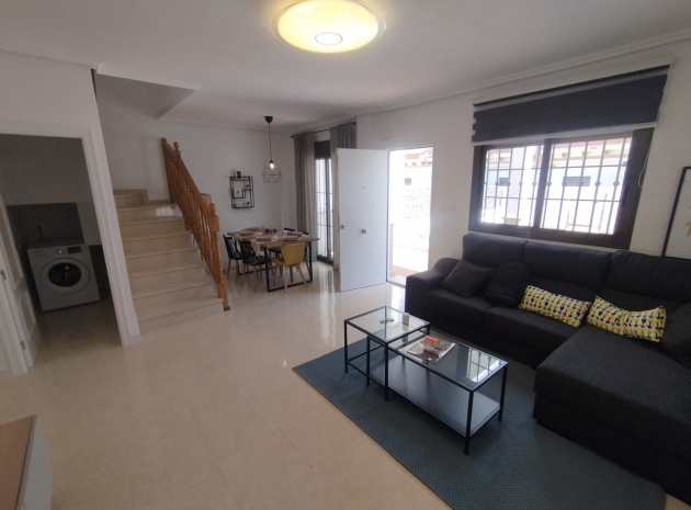 Resale - Townhouse - San Miguel de Salinas - Res. Los Alcores