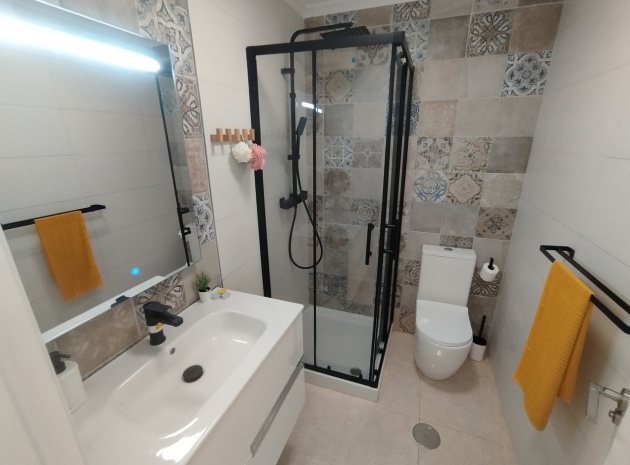 Resale - Townhouse - San Miguel de Salinas - Res. Los Alcores