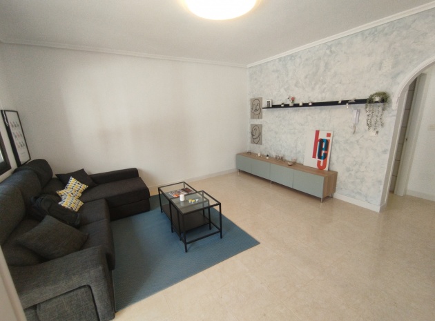 Resale - Townhouse - San Miguel de Salinas - Res. Los Alcores