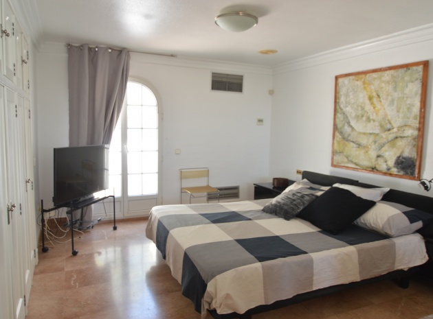 Resale - Villa - Torrevieja - torreta