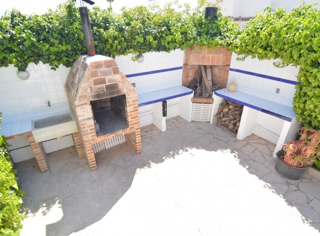 Resale - Villa - Torrevieja - torreta
