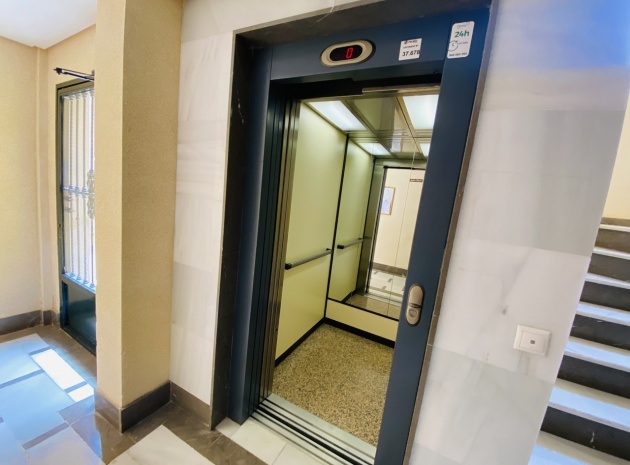 Resale - Apartment - Campoamor - dehesa de campoamor