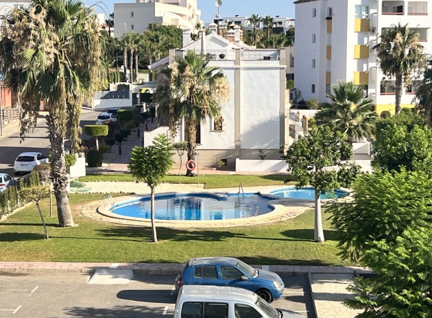 Resale - Apartment - Villamartin - La Fuente
