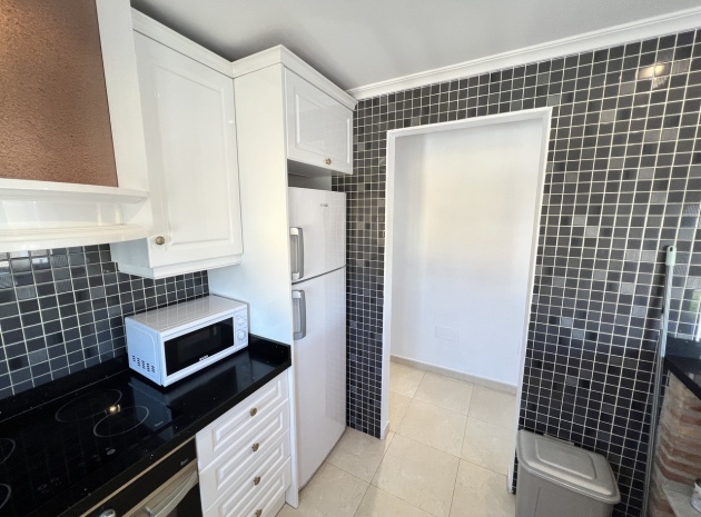 Resale - Apartment - Villamartin - La Fuente