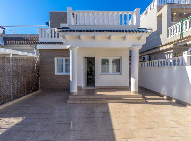 Resale - Villa - Torrevieja - el chaparral