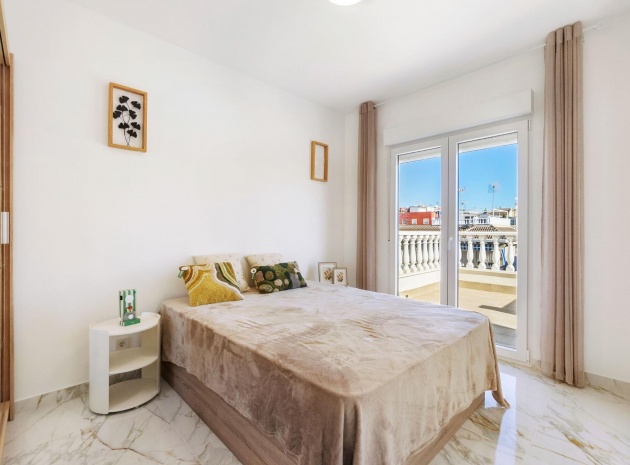 Resale - Villa - Torrevieja - el chaparral