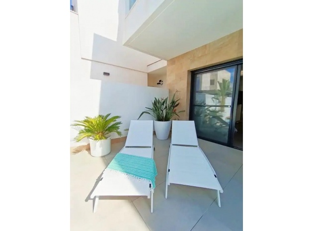 Resale - Villa - Los Montesinos - La Herrada