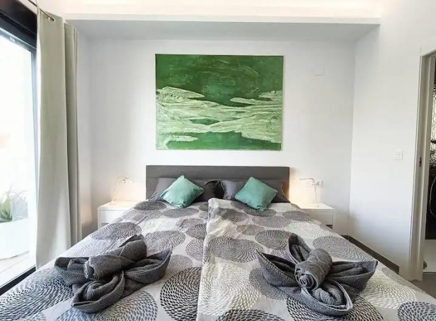 Resale - Villa - Los Montesinos - La Herrada