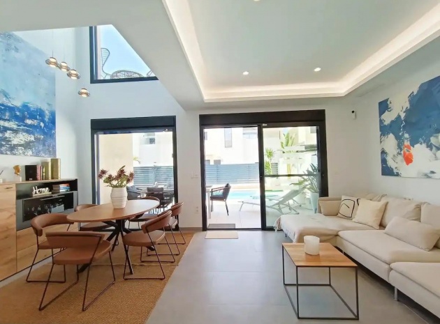 Resale - Villa - Los Montesinos - La Herrada