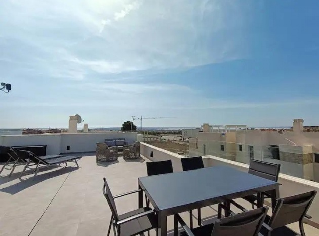 Resale - Villa - Los Montesinos - La Herrada
