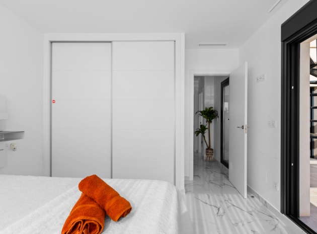Resale - Villa - Los Montesinos - La Herrada