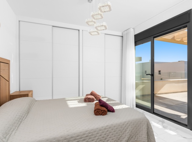 Resale - Villa - Los Montesinos - La Herrada