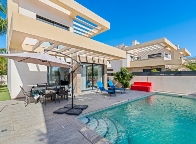 Resale - Villa - Los Montesinos - La Herrada