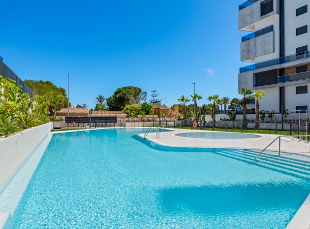 Resale - Apartment - Campoamor - Res. Seagardens
