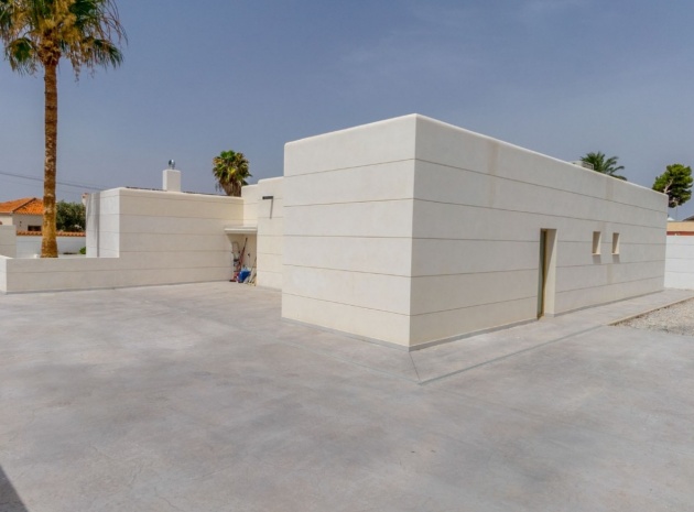 Resale - Villa - Torrevieja - torreta