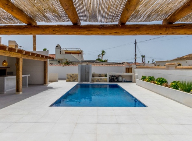 Resale - Villa - Torrevieja - torreta