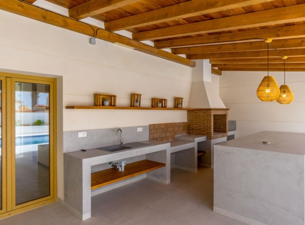 Resale - Villa - Torrevieja - torreta