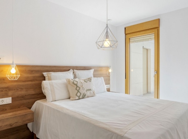 Resale - Villa - Torrevieja - torreta