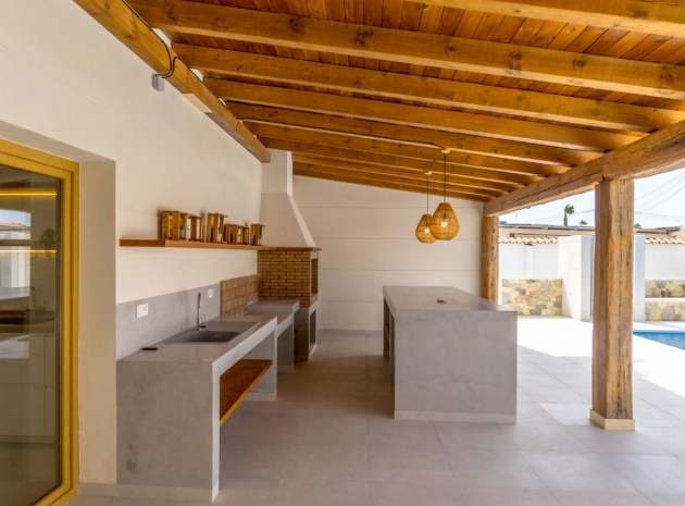 Resale - Villa - Torrevieja - torreta