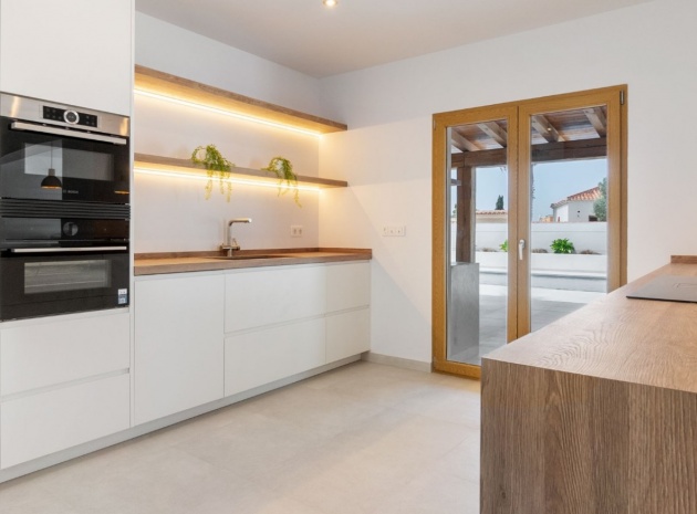 Resale - Villa - Torrevieja - torreta