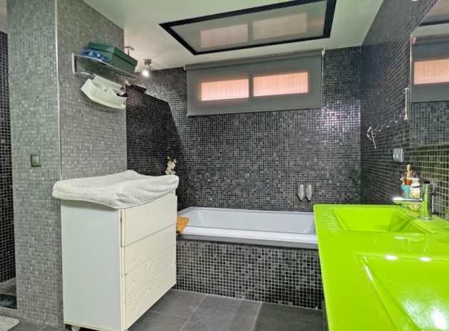 Resale - Apartment - Torrevieja - Playa Del Cura