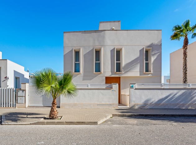 Resale - Villa - Guardamar del Segura - Guardamar Hills