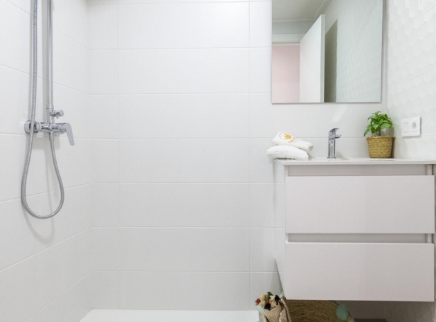 Resale - Apartment - Villamartin - PAU 26