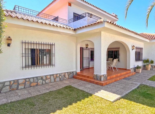 Resale - Villa - Cabo Roig - beachside cabo roig