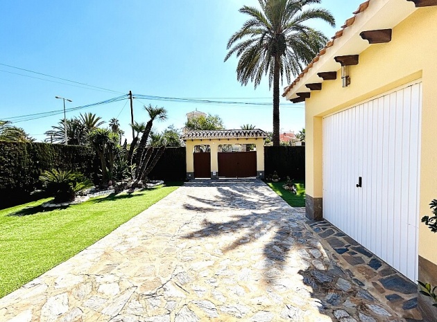 Wiederverkauf - Villa - Cabo Roig