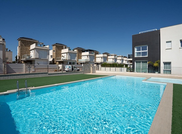 Resale - Apartment - Torrevieja - Carrefour area