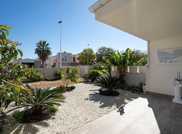 Resale - Apartment - Torrevieja - Carrefour area
