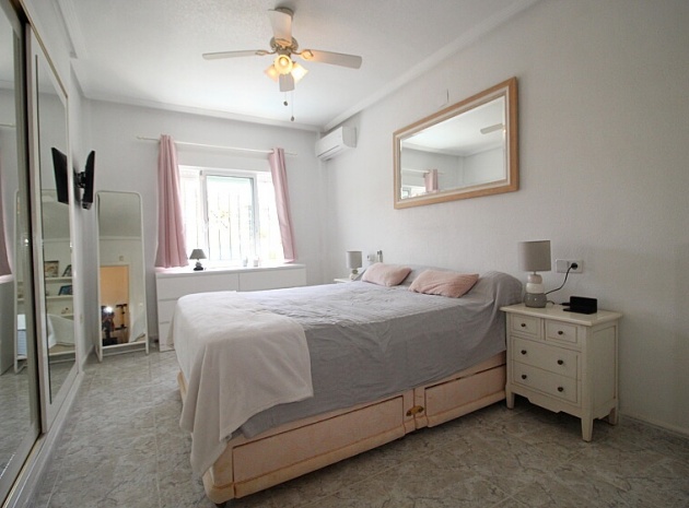 Revente - Villa - Villamartin