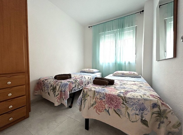 Resale - Apartment - Torrevieja - Playa del Acequión