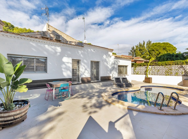 Wederverkoop - Villa - Punta Prima
