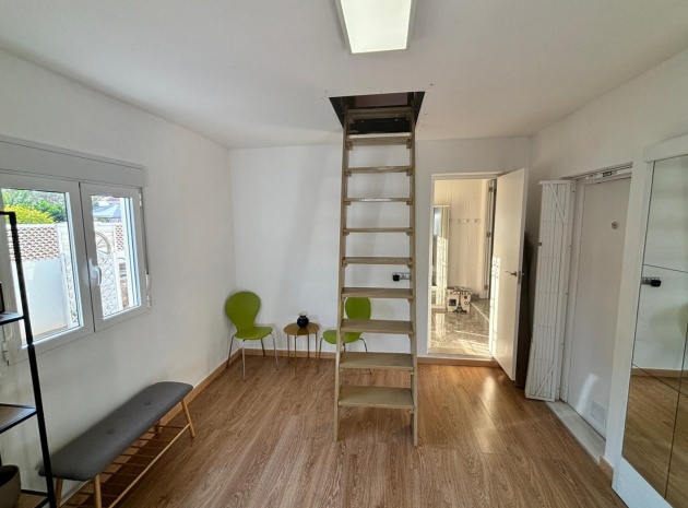 Återförsäljning - Villa - Ciudad Quesada