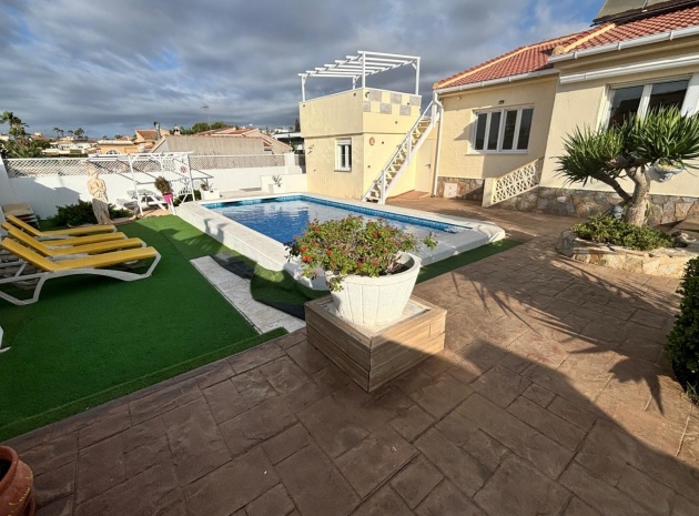 Återförsäljning - Villa - Ciudad Quesada