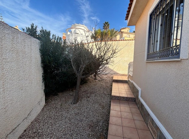 Resale - Villa - Ciudad Quesada - La Marquesa Golf
