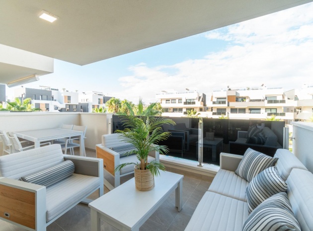 Resale - Apartment - Los Altos - Res. El Amanecer