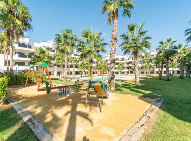 Resale - Apartment - Los Altos - Res. El Amanecer