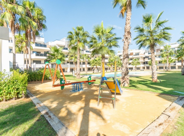 Resale - Apartment - Los Altos - Res. El Amanecer