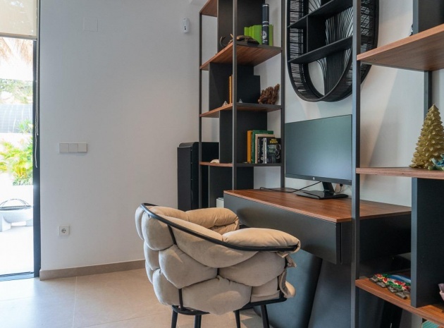 Resale - Villa - Los Balcones