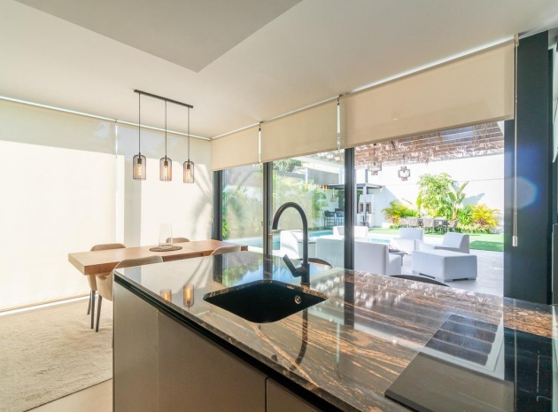 Resale - Villa - Los Balcones