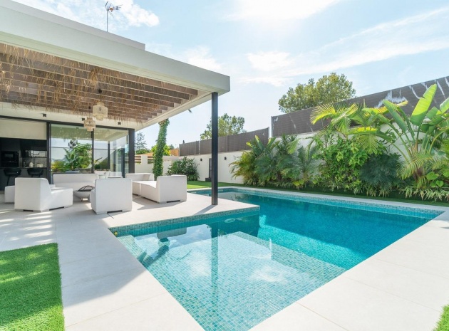 Resale - Villa - Los Balcones