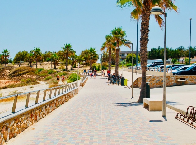 Resale - Apartment - Pilar de la Horadada
