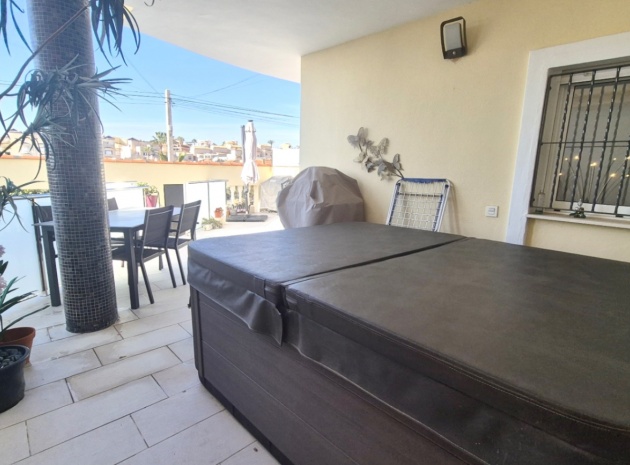 Resale - Villa - Villamartin - El Galan